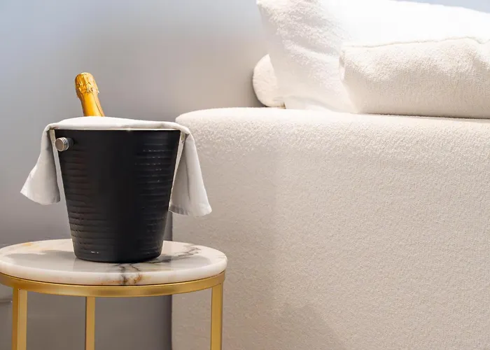 Nouvelle Maison Luxury *